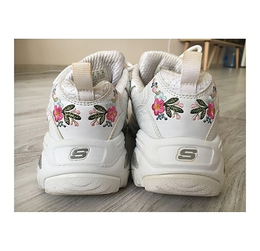 37 Beden Skechers D?Lites -bright blossoms