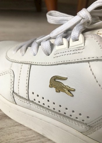 37 Beden beyaz Renk Lacoste spor ayakkabı