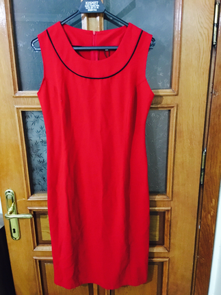 44 beden kırmızı elbise
