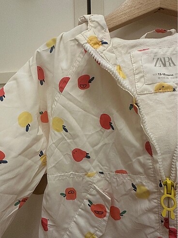 Zara Zara meyve desenli çocuk yağmurluk 12-18 Ay