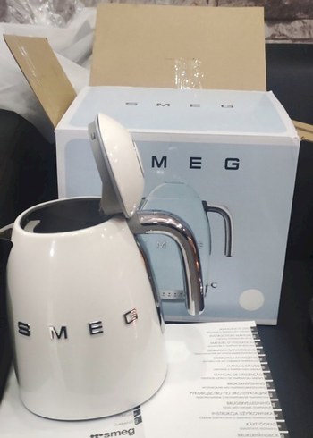 SMEG KETIL KREM RENK 1.7 LİTRELİK - Görsel 2