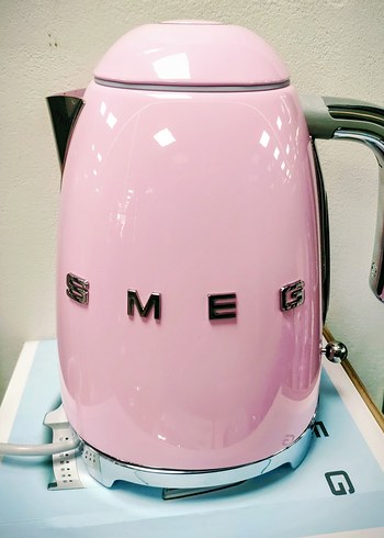 SMEG KETIL PEMBE RENK 1.7 LİTRELİK STANDART SU ISITICISI - Görsel 5