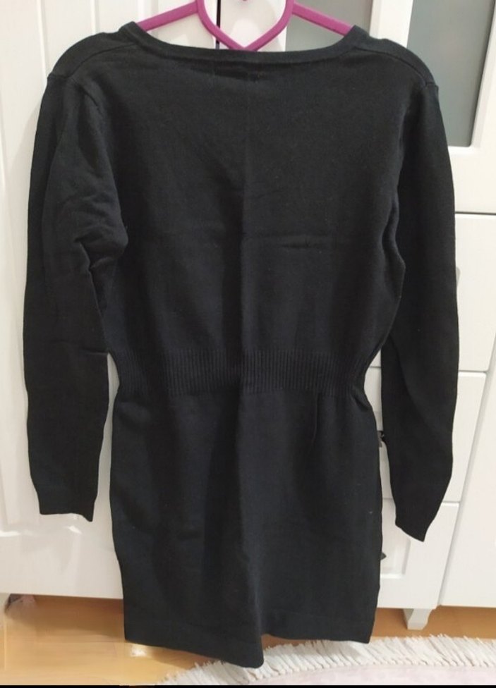 V Yakalı Siyah Triko Midi Elbise - Görsel 2