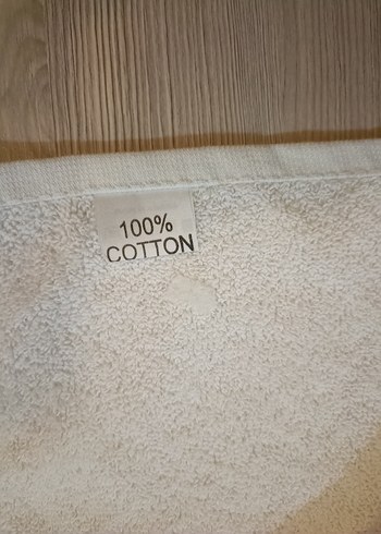 Nakışlı Beyaz Havlu - Görsel 2