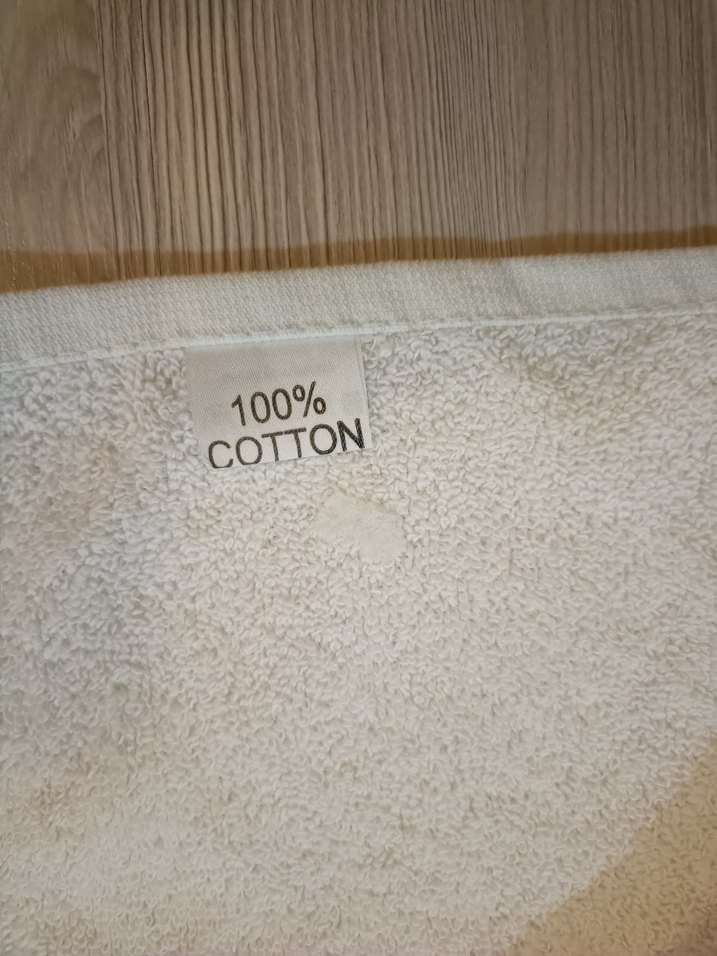 Nakışlı Beyaz Havlu - Görsel 2