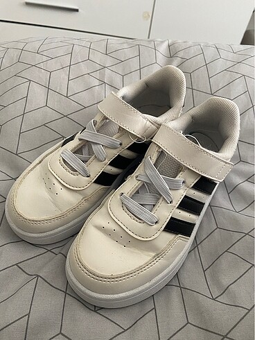 Adidas ayakkabı