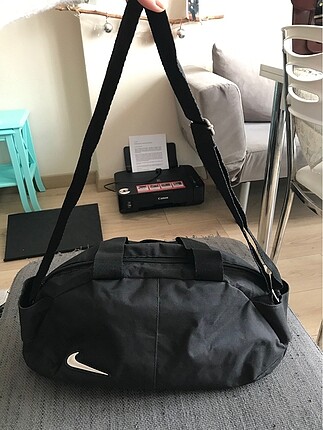 Nike spor çantası