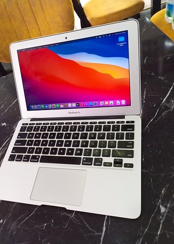 MacBook Air i5 işlemci laptop
