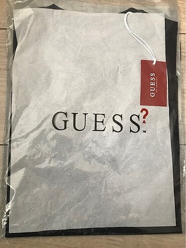 m Beden Guess bayan tişört