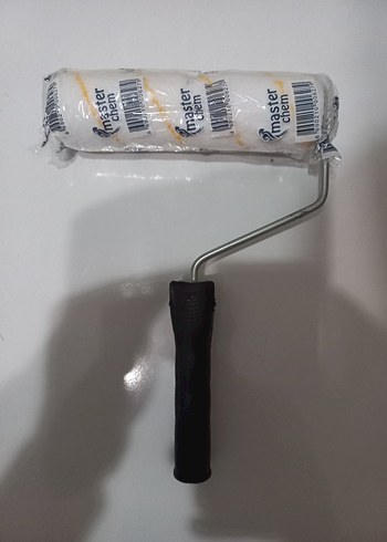 Beyaz Boya Rulosu Siyah Saplı