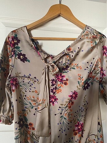 Koton marka saten bluz - Görsel 3