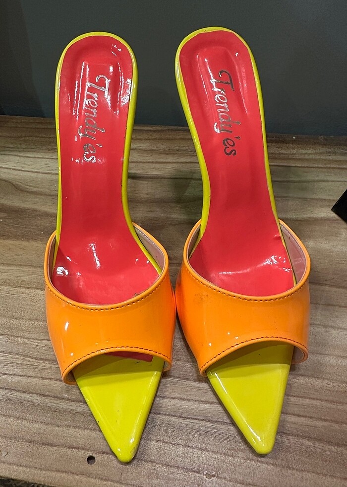 Topuklu ayakkabı - Görsel 2