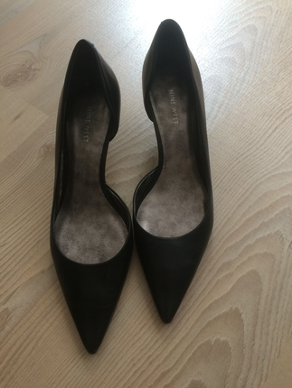  41 no Nine west