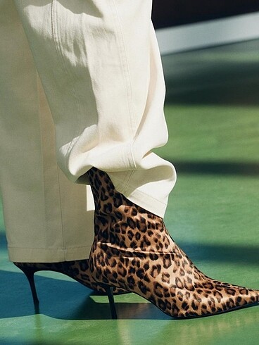 39 Beden Zara Leopar Desenli Stiletto Topuklu Bot
