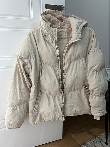 stradivarius şişme mont