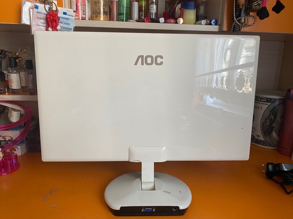 Siyah Geniş Ekranlı Minimalist Monitör — görsel 2/2