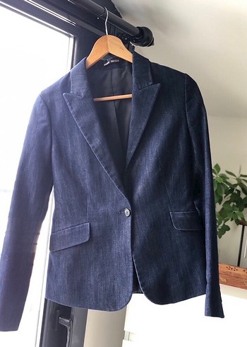 Mavi Jeans