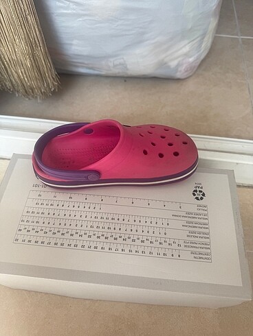 29 Beden Crocs terlik