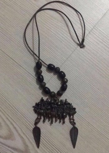 Uzun Siyah Boncuklu Gotik Kolye - Görsel 3