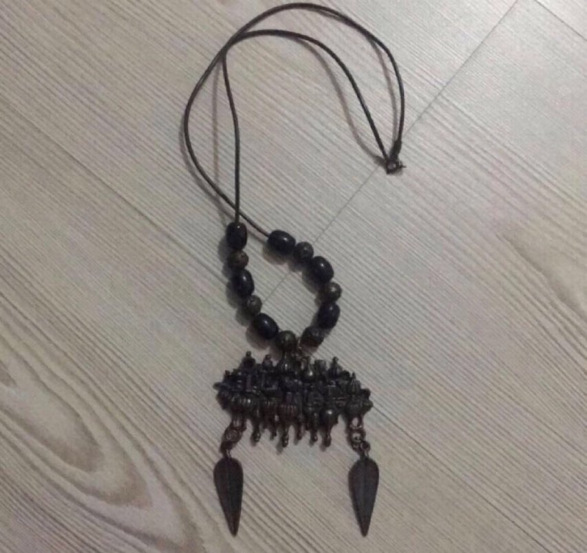Uzun Siyah Boncuklu Gotik Kolye - Görsel 3