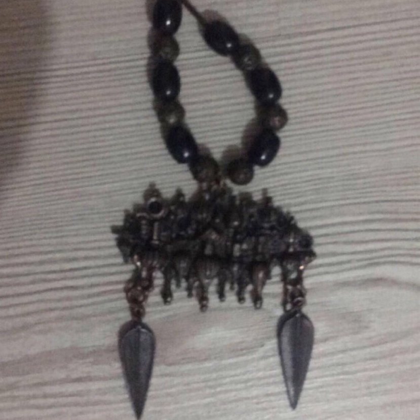Uzun Siyah Boncuklu Gotik Kolye - Görsel 2
