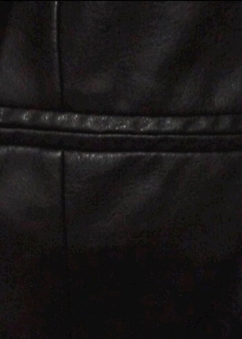 Lefon Siyah Deri Kolsuz V Yaka Kemerli Yelek - Görsel 5