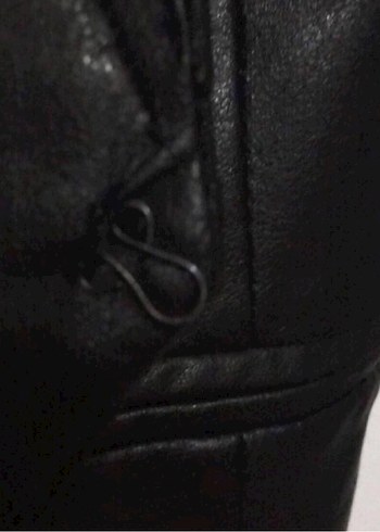 Lefon Siyah Deri Kolsuz V Yaka Kemerli Yelek - Görsel 6