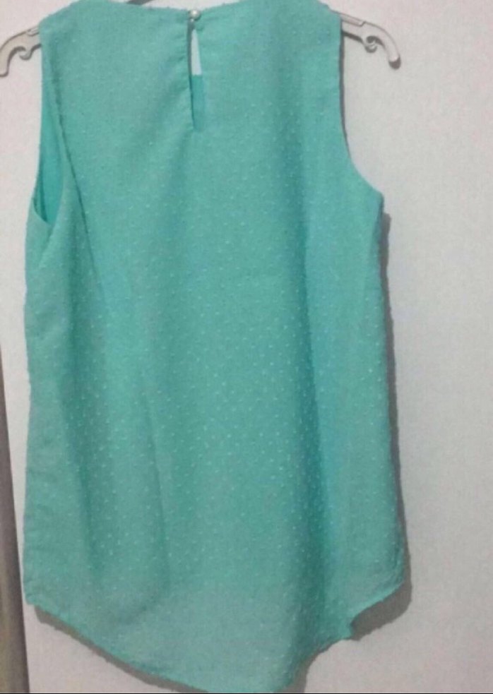 İnci Detaylı Turkuaz Kolsuz Bluz - Görsel 3