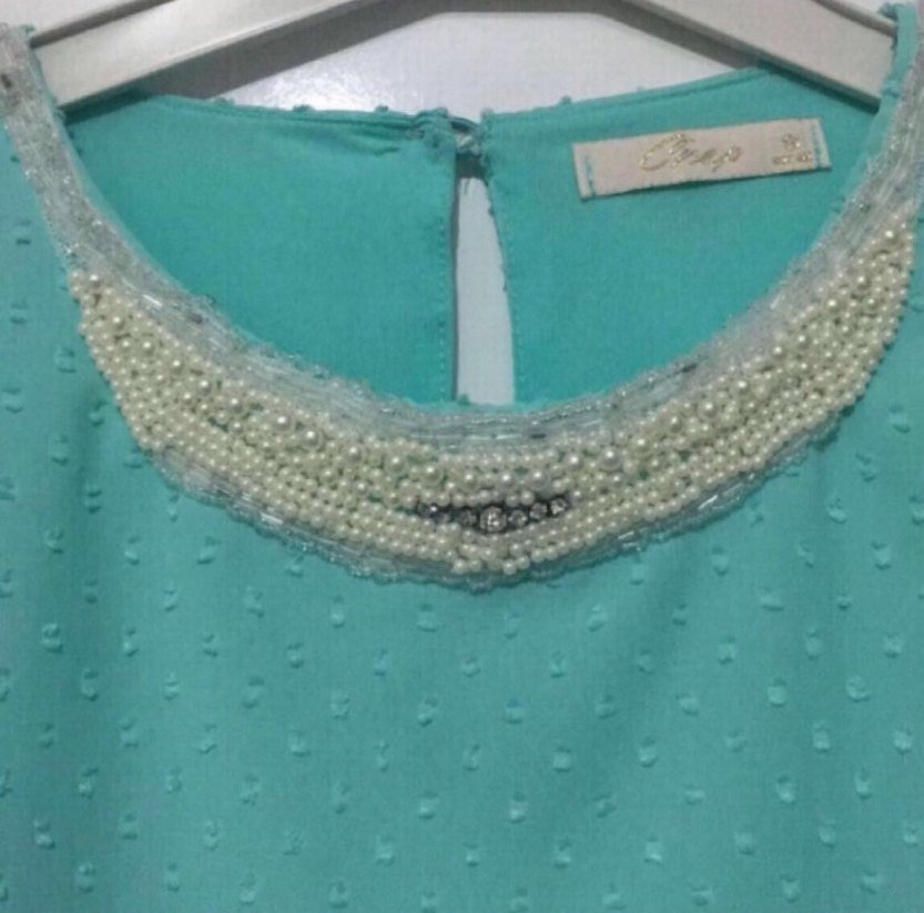 İnci Detaylı Turkuaz Kolsuz Bluz - Görsel 2