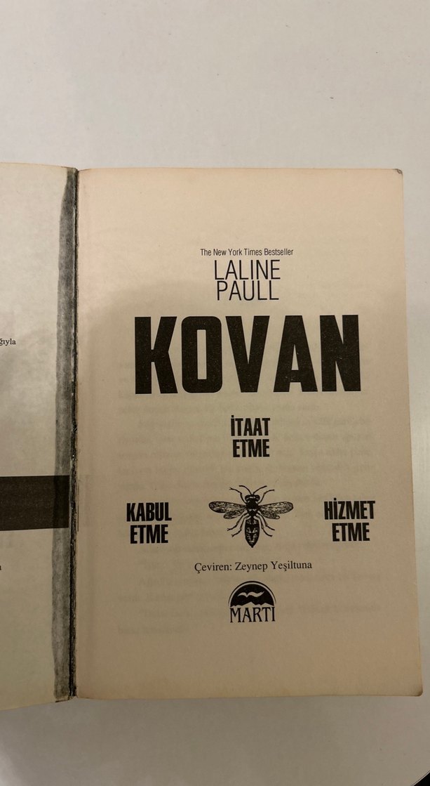 İtaat Etme Kabul Etme Hizmet Etme - Laline Paull - Görsel 3