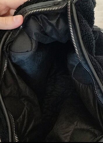 Beden Peluş kürklü peluş siyah çanta 