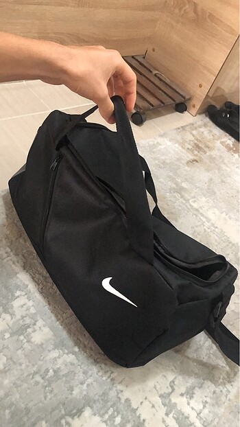 Nike spor çantası orta boy