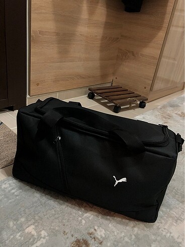 Puma spor çantası orta boy