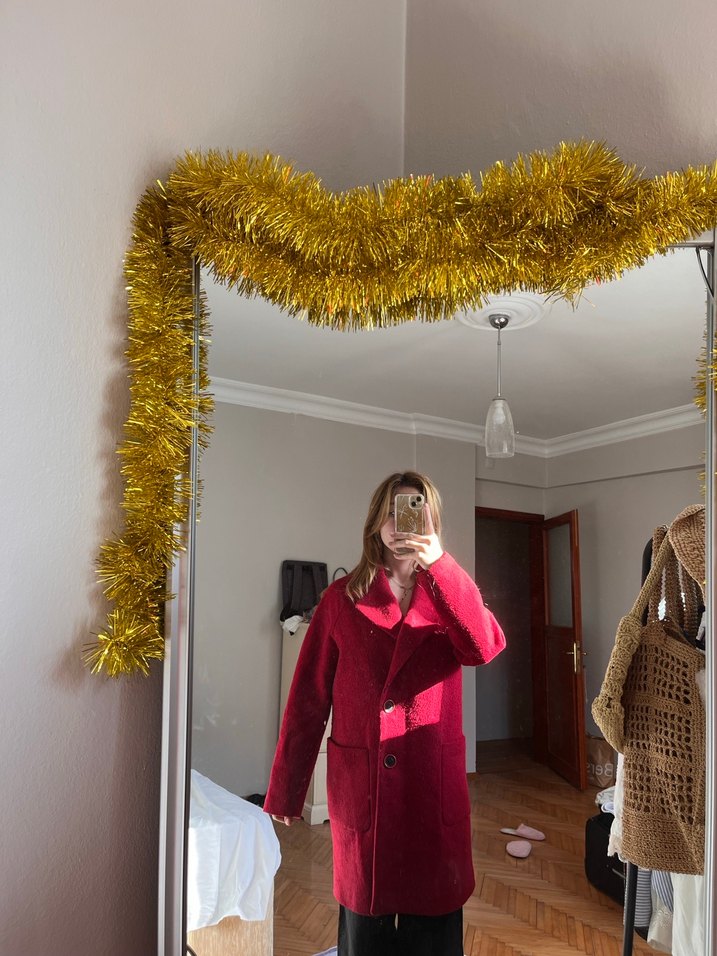 Kırmızı Çift Düğmeli Kaban - Görsel 3