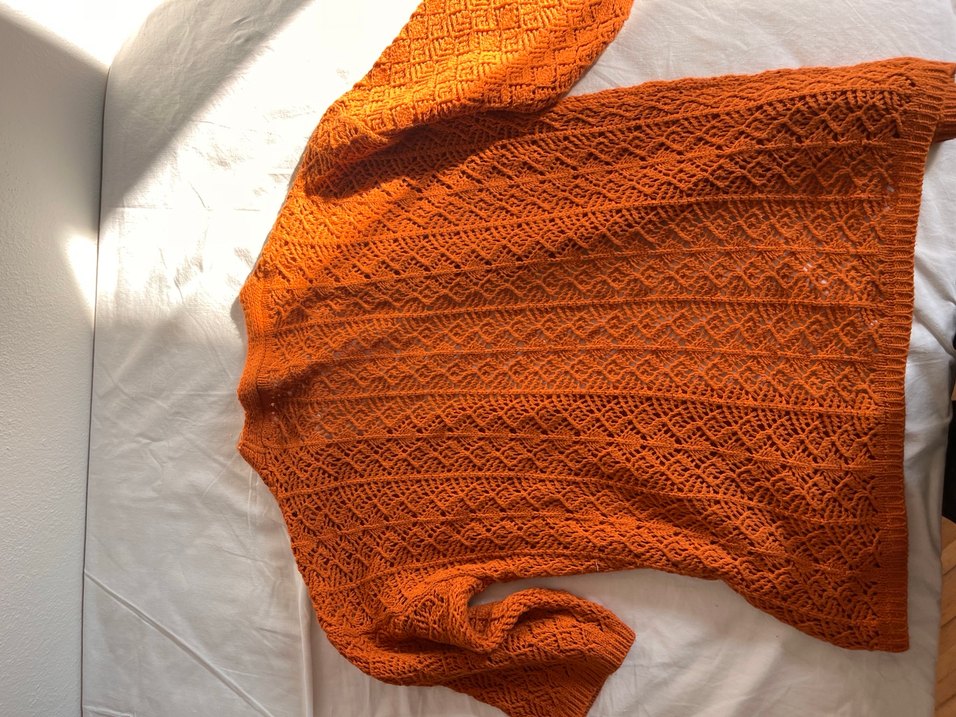 Kahverengi V Yaka yarım Kollu Örgü Hırka - Görsel 3