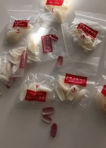 Beyaz Takma Tırnak Seti - Görsel 2