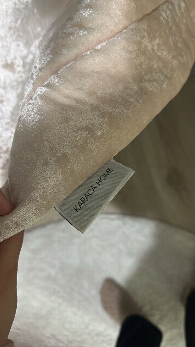 Nakışlı Bej Gri Yatak Örtüsü - Görsel 2