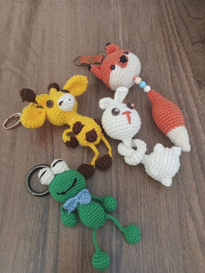 Renkli Örgü Hayvan Anahtarlık Seti - Görsel 2
