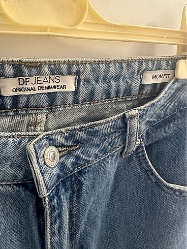 Defacto Defacto Mom Jean