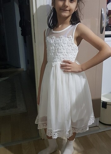 Beyaz elbise