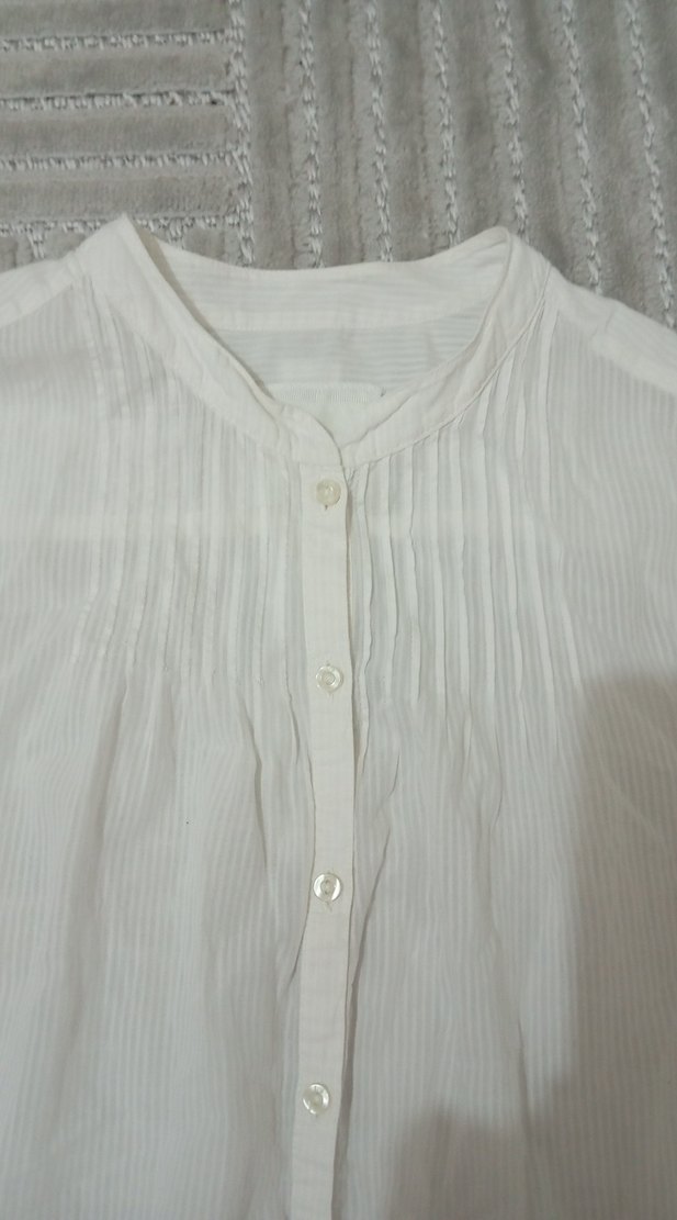 Beyaz Keten Düğmeli Uzun Kollu Gömlek - Görsel 2