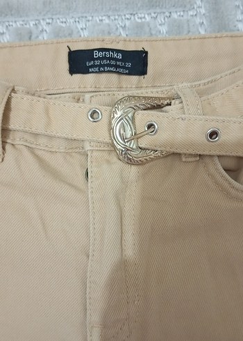 Bershka Bej Pamuklu Kemerli Kadın Kumaş Pantolon