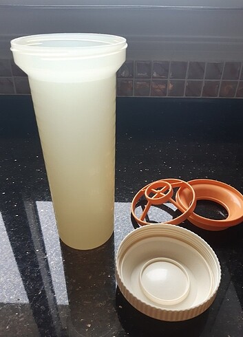 Tupperware Tupperware