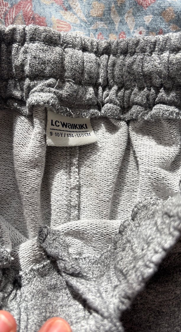 Gri Erkek Çocuk Fermuarlı Rahat Şort - Görsel 2