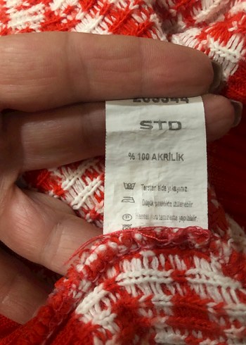 Diğer Ekoseli Süveter