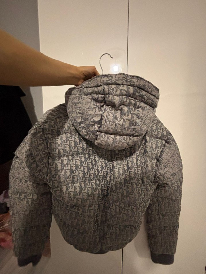 Kapüşonlu Gri Kadın Mont - Görsel 2