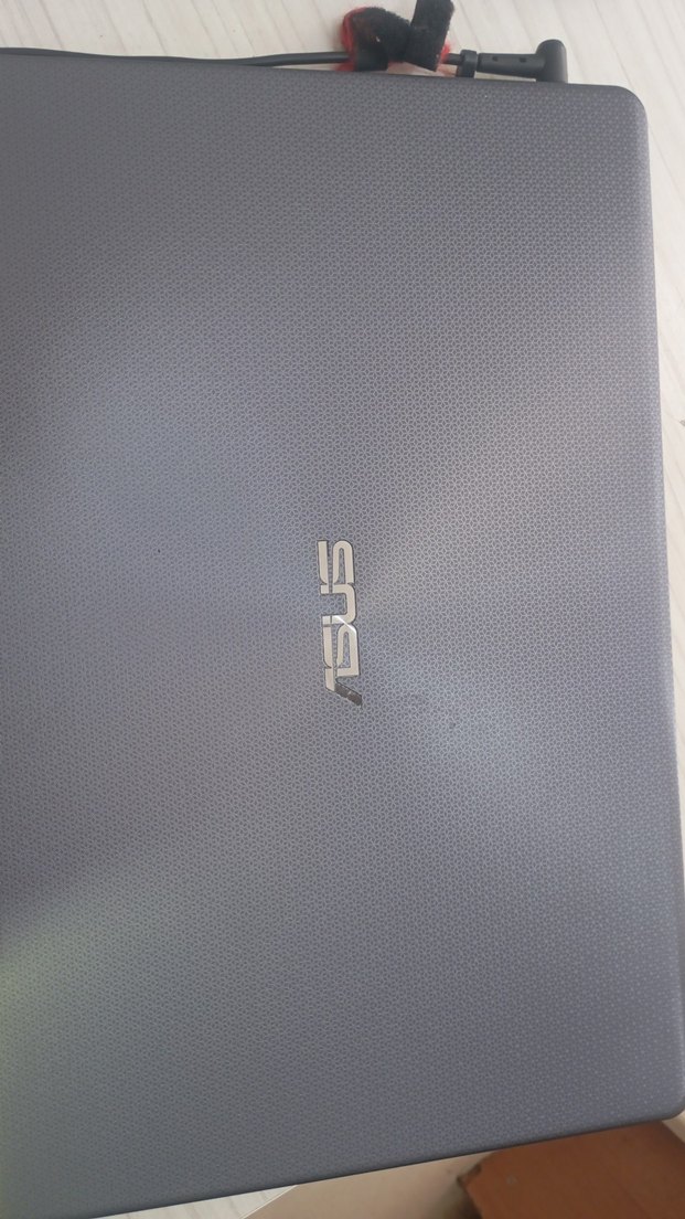 Mavi renkli dizüstü bilgisayar - Görsel 4