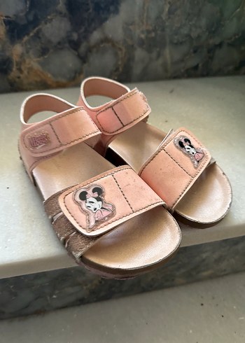 Kız Çocuk Pembe Tokalı Terlik - Görsel 3