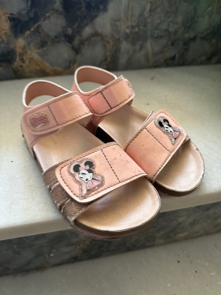 Kız Çocuk Pembe Tokalı Terlik - Görsel 3