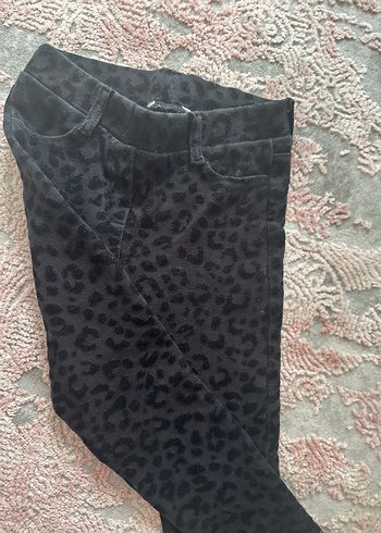 Kız Çocuk Siyah Leopar Desenli Tayt - Görsel 6